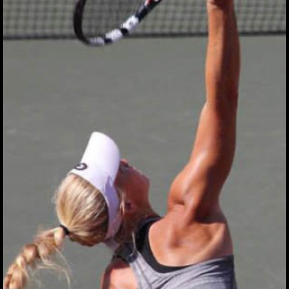 Meet your Posher, Wendy - Picture 2 of 2